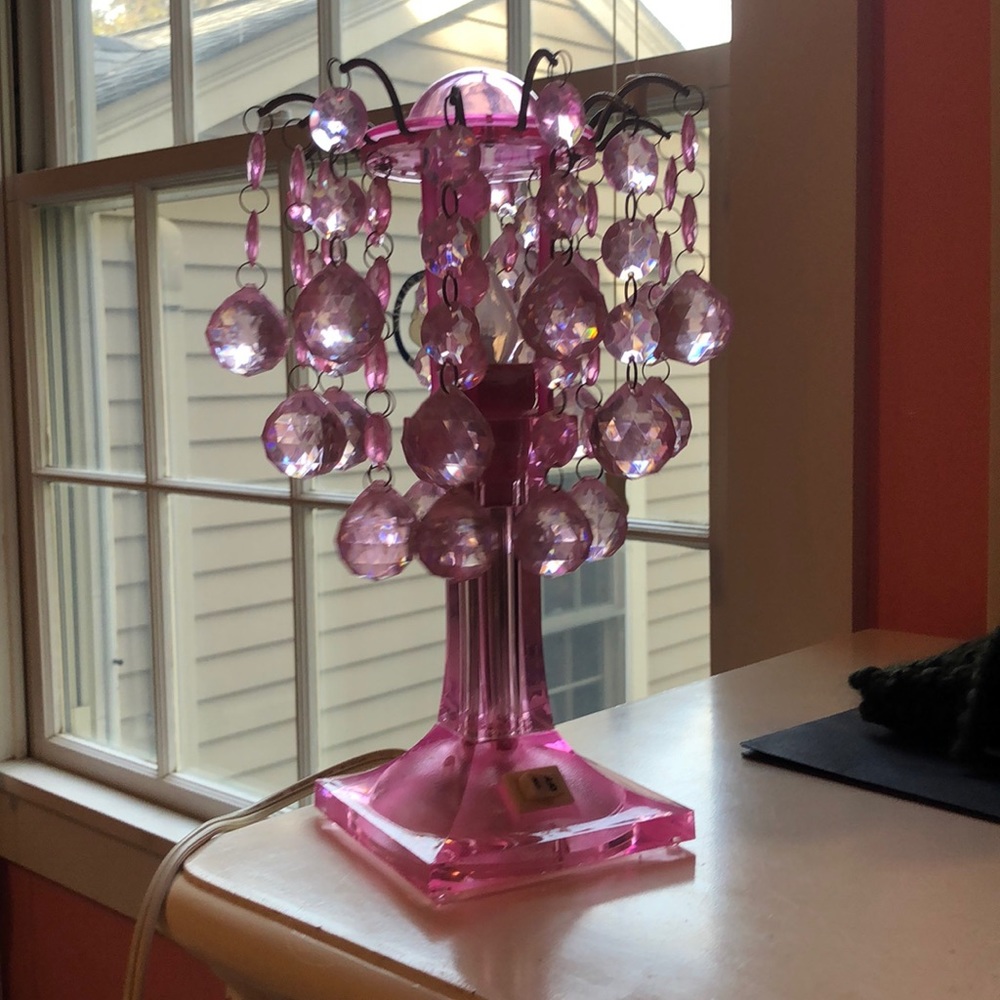 Small pink lamp, perfect for young girl
